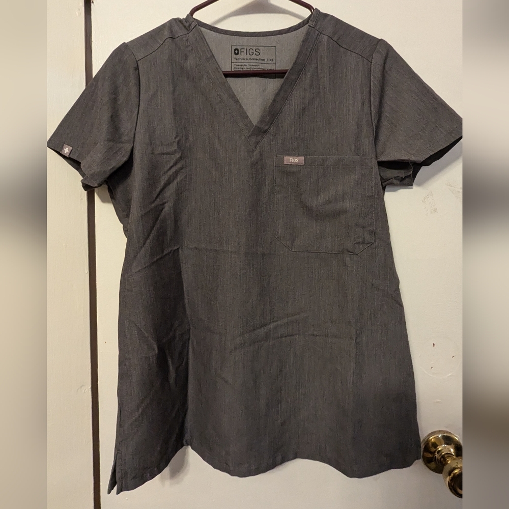 Figs Catarina One Pocket Scrub Top